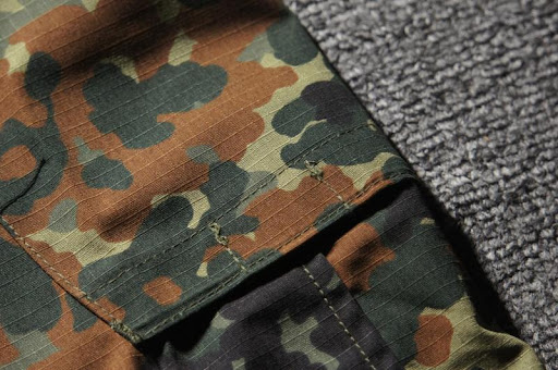 Title 32, Male Creative Portable Tactical Camouflage Suit...