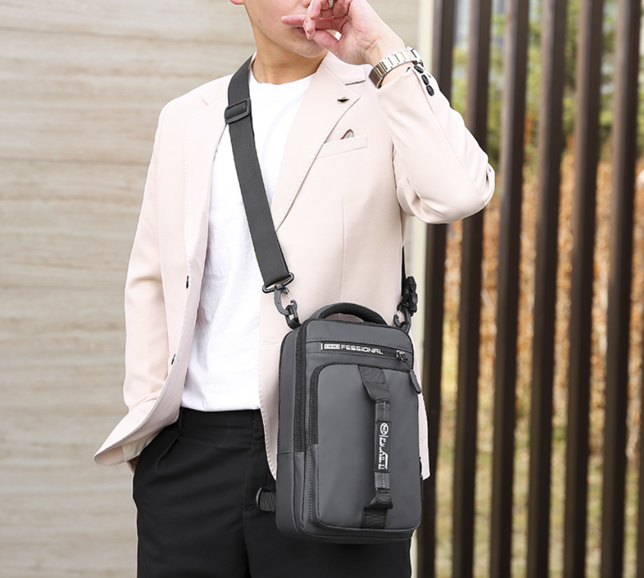 Title 10, Casual Outdoor Umhängetasche für Herren Damen. ...