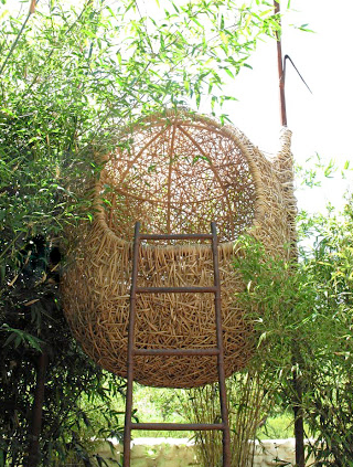 Porky Hefer's Kubu Nests were inspired by the nests of weaver birds.