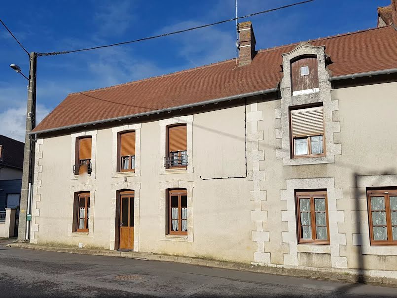 Vente maison 6 pièces 123 m² à Béthines (86310), 79 950 €