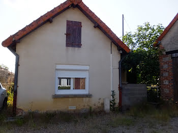 maison à Saint-Léopardin-d'Augy (03)