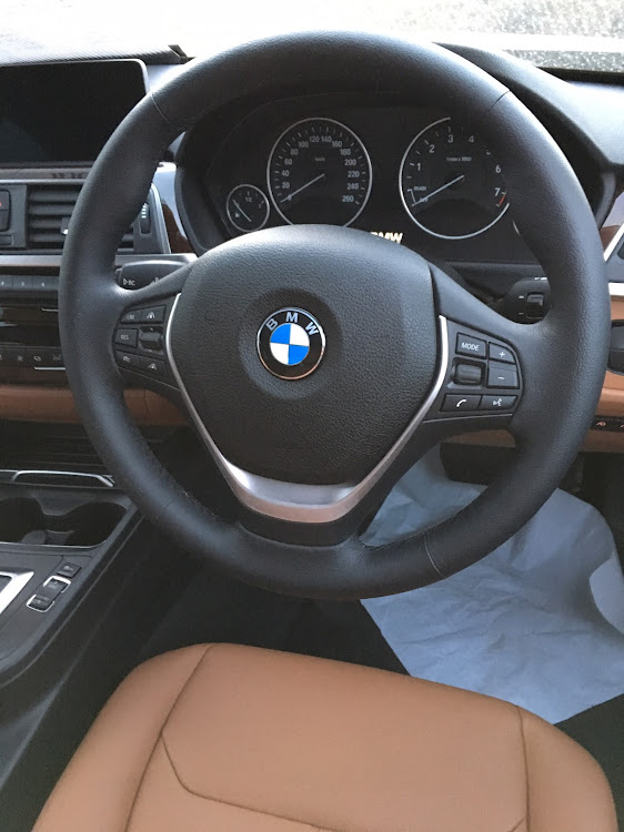 i3のローガン・スコマルに関するカスタム事例の投稿画像2枚目