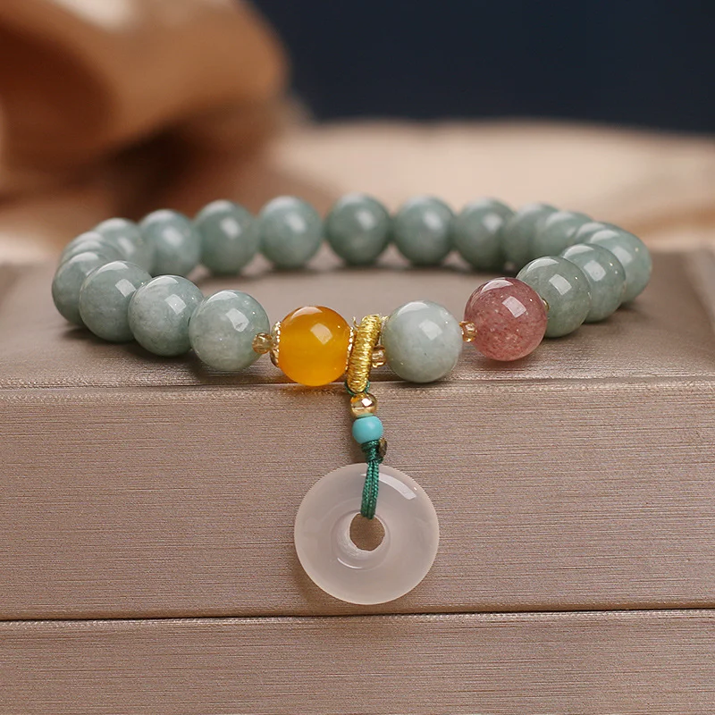 Burma Jade Kristal Vredes Gesp Armband. Breng harmonie en innerlijke rust met deze elegante armband. Natuurlijke schoonheid voor meditatie.