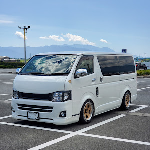 ハイエースバン KDH201V