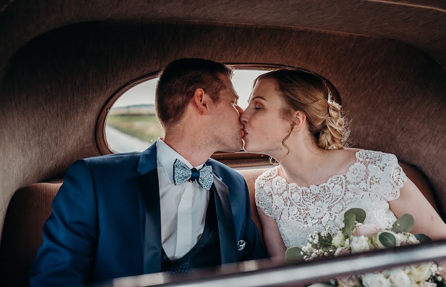 Wedding photographer Cecile Bonnet (bonnetc). Photo of 14 April 2019