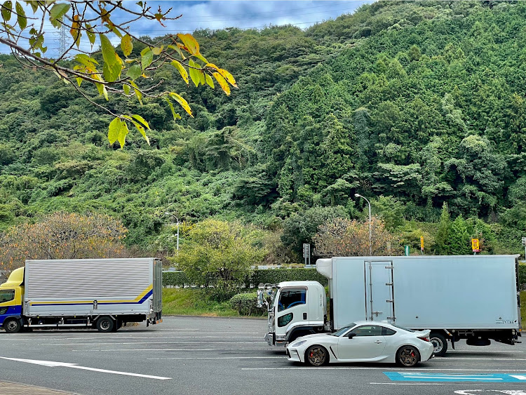 GR86の秋・スマホ撮影に関するカスタム事例の投稿画像1枚目