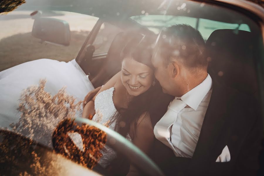 Fotógrafo de casamento Hanka Stránská (hsfoto). Foto de 29 de agosto 2018