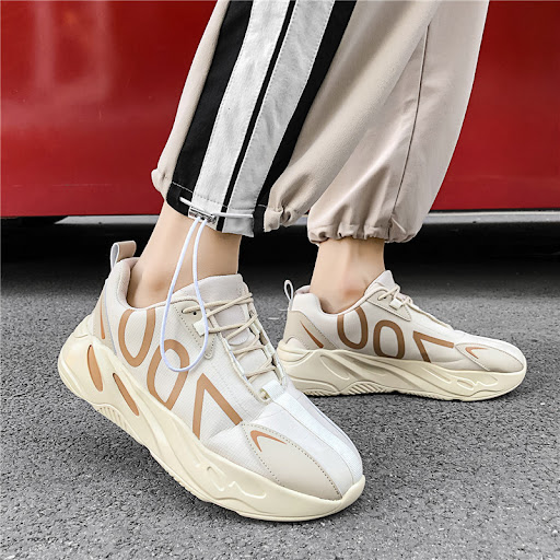 Title 3, Running shoes and sports casual shoes for men a...