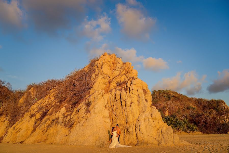 Fotógrafo de casamento Toniee Colón (toniee). Foto de 9 de março 2018