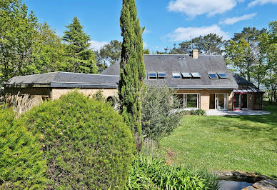 House with pool and terrace 7