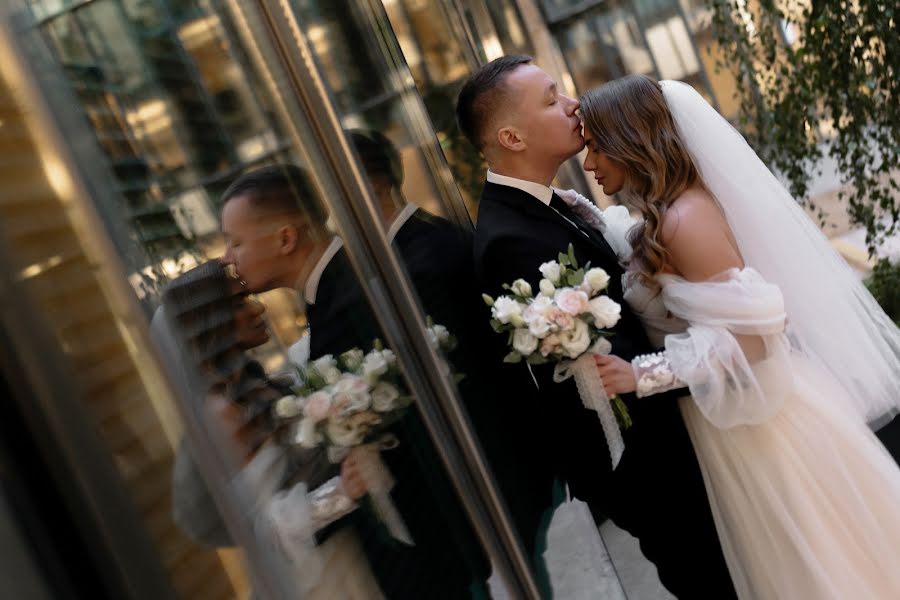 Wedding photographer Anastasiya Obolenskaya (obolenskaya). Photo of 13 November 2023