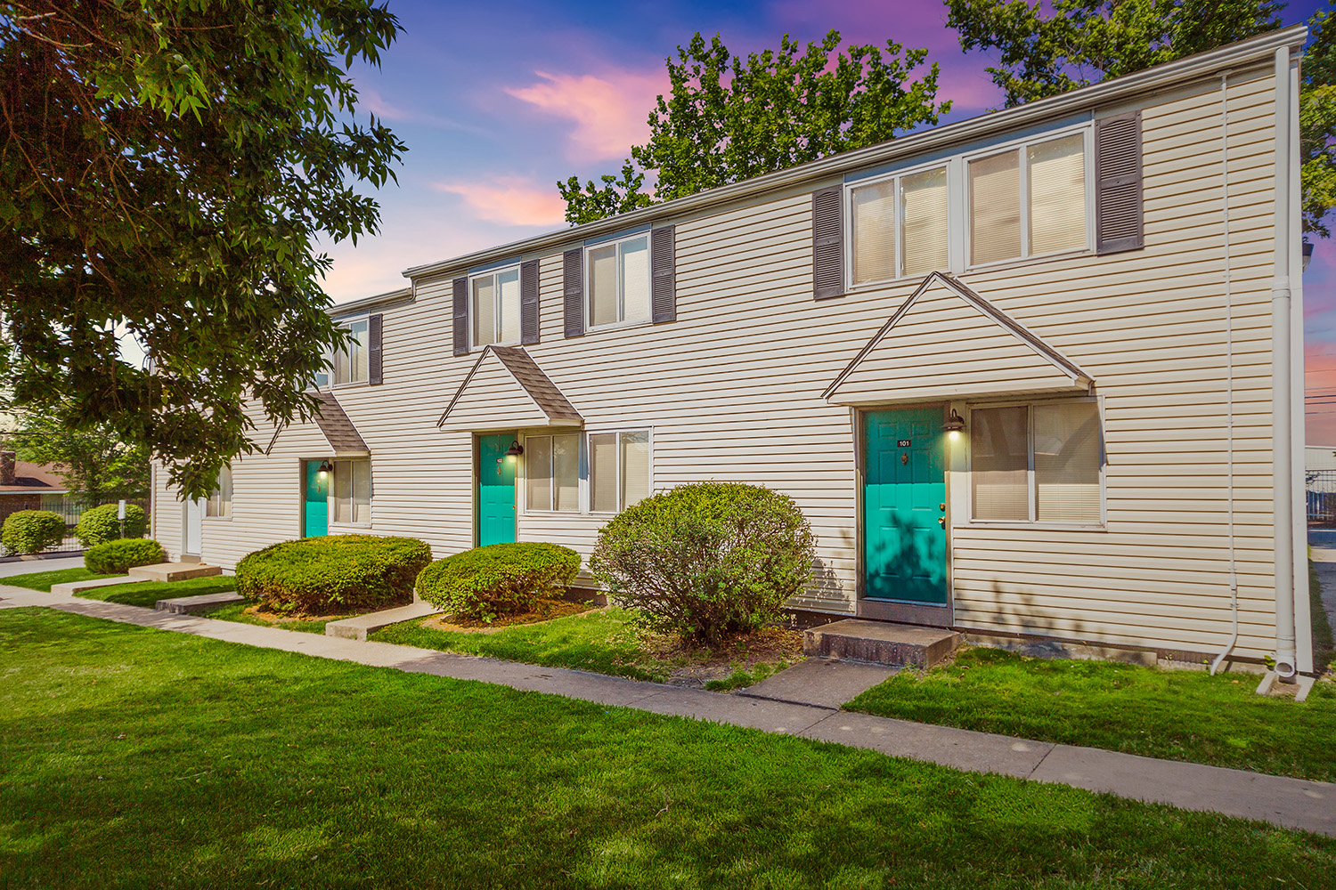 Columbia Square Apartments