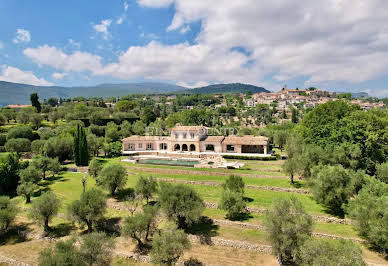 Villa with pool 1