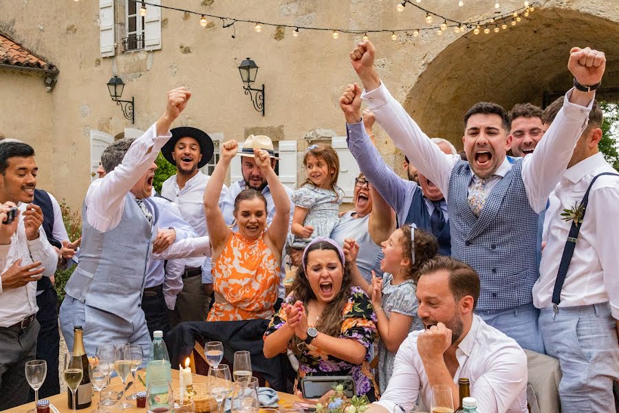 Fotografo di matrimoni Isabelle Bazin (isasouri). Foto del 7 ottobre 2023