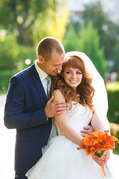 Fotógrafo de casamento Varvara Pashkelevich (barbraflame). Foto de 9 de fevereiro 2016