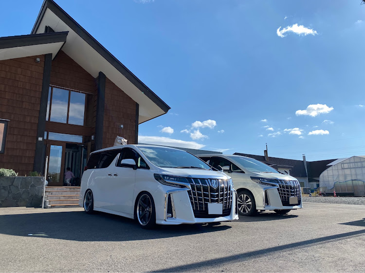 アルファードの納車・クスコ・ニットー・強化ブレース・師走突入に関するカスタム事例の投稿画像1枚目