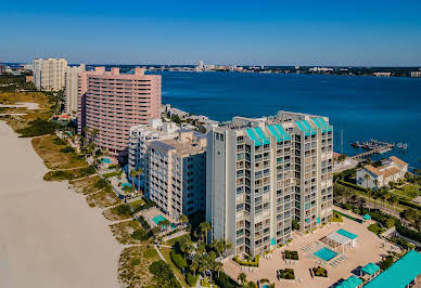 Apartment with pool 10