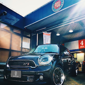 MINI Paceman