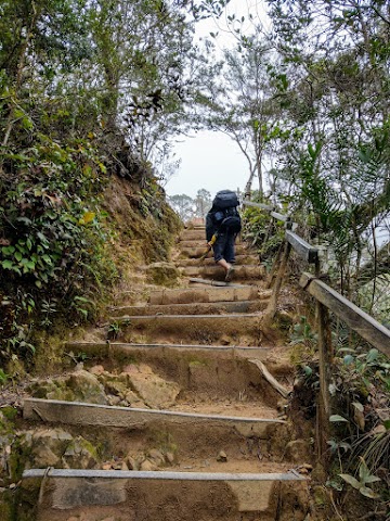 Climbing Mount Kinabalu