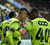 ? Les supporters ont bravé le froid, Mpoku, en costume, harangue les supporters