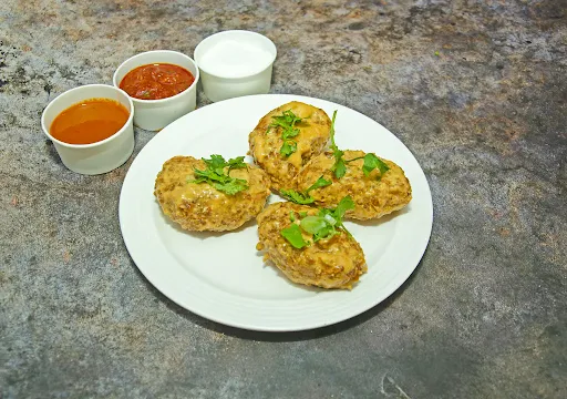 Veg Cocktail Momos [8 Pieces]