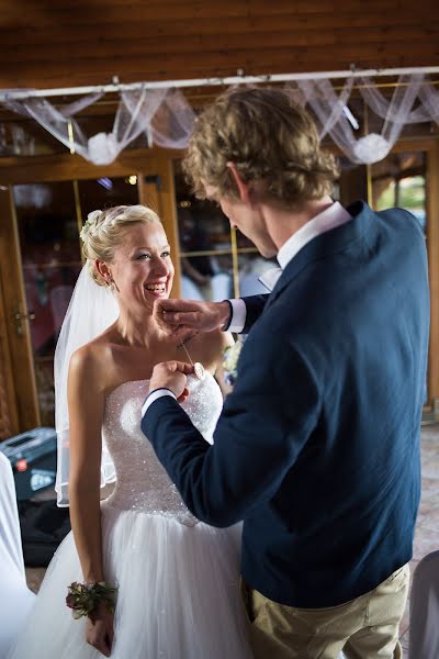 Fotógrafo de casamento Jan Chochole (janchochole). Foto de 1 de janeiro 2017