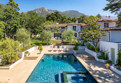 Maison avec piscine et jardin 20