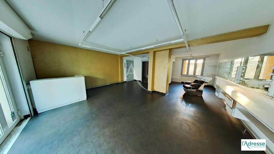 Vente locaux professionnels 3 pièces 54.52 m² à Nimes (30000), 85 000 €