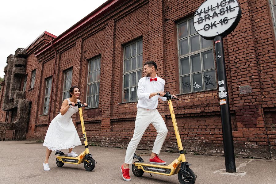 Wedding photographer Kseniya Samoylik (kseniasamoilik). Photo of 21 August 2021