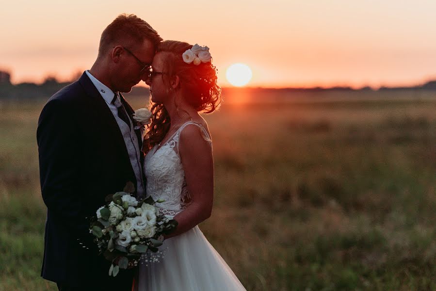 Fotógrafo de casamento Szabolcs Kovács (bestevent). Foto de 1 de julho 2022