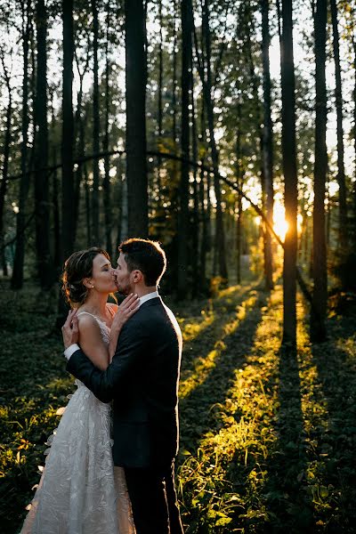 Photographe de mariage Slava Khvorostyanyy (khworostyani). Photo du 24 avril 2022