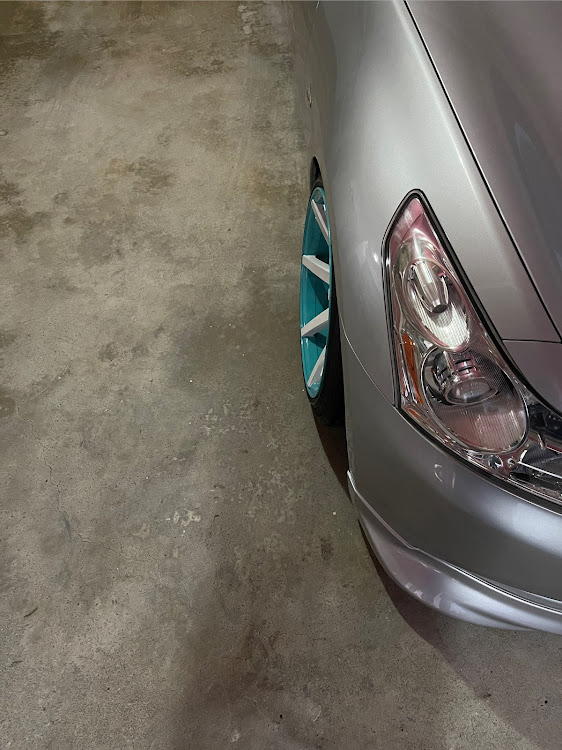 スカイラインのV36・沖縄に関するカスタム事例の投稿画像1枚目