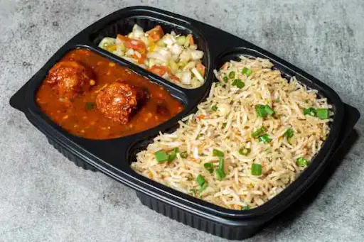 Veg Fried Rice With Veg Manchurian