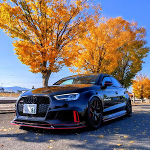 RS3 セダン