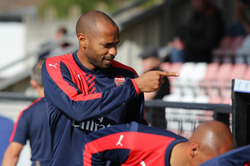 Thierry_Henry_Arsenal_U19s_Vs_Olympiacos_(21838046615)-Commons Wikimedia