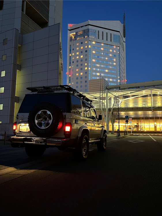 ランドクルーザー70の香川4WDミーティング・九州4WDミーティング・丸目倶楽部・夜ショットに関するカスタム事例の投稿画像1枚目