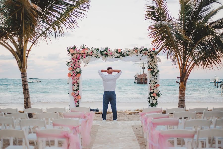 Fotógrafo de bodas Nadia Kobets (nadiacomingsoon). Foto del 13 de marzo 2020