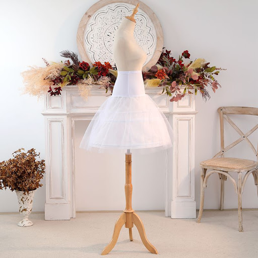 Title 1, Long Pettiskirt Cosplay Petticoat adds volume a...
