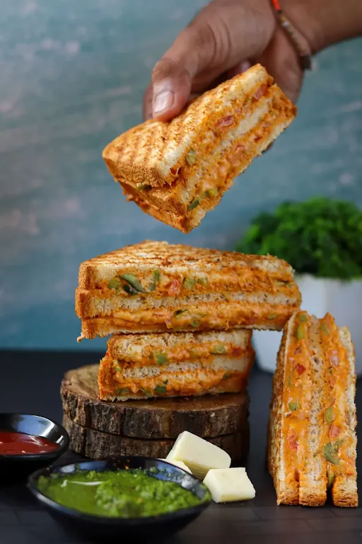 Tandoori Paneer Sandwich