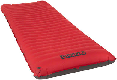 NEMO Cosmo 3D Insulated 25L Sleeping Pad: 25" x 76" Dark Firelight Red alternate image 3