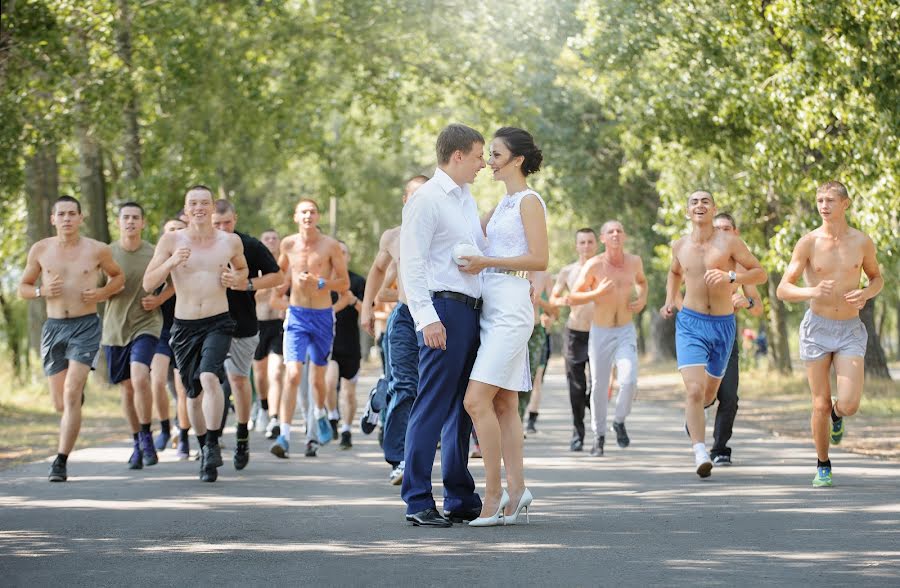 Fotografo di matrimoni Konstantin Tolokonnikov (tolokonnikov). Foto del 17 ottobre 2014