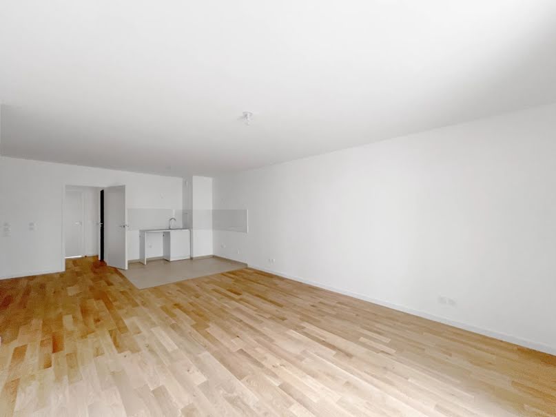 Location  appartement 4 pièces 80.62 m² à Saint-Cloud (92210), 1 992 €