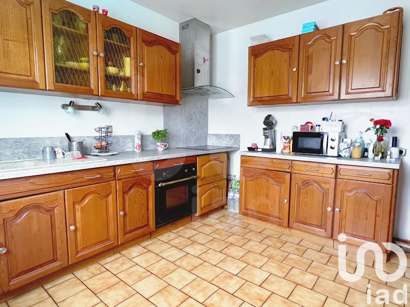 Vente maison 4 pièces 101 m² à Nemours (77140), 261 000 €