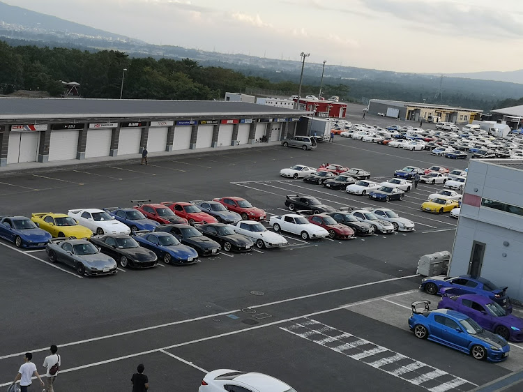 MR2の富士スピードウェイ・セブンミーティング・チームローガン・ランデブー走行に関するカスタム事例の投稿画像12枚目