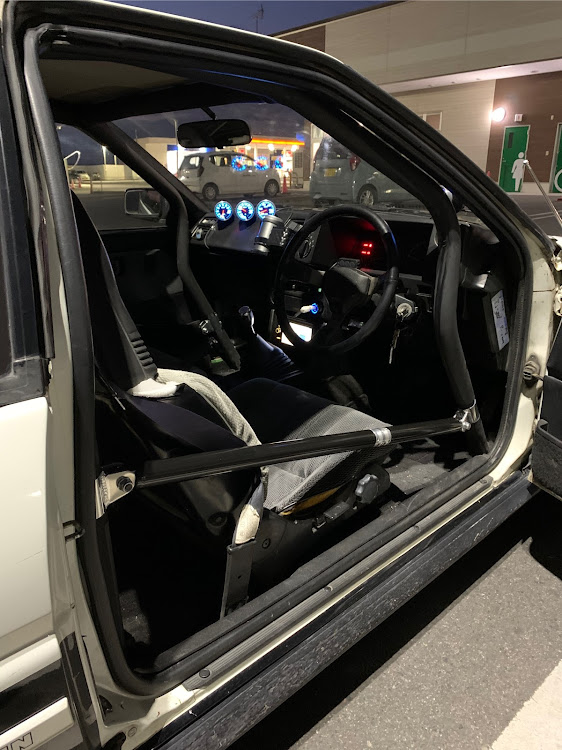 カローラレビンのAE86・AE86カローラレビン・納車しました。・4AGに関するカスタム事例の投稿画像3枚目