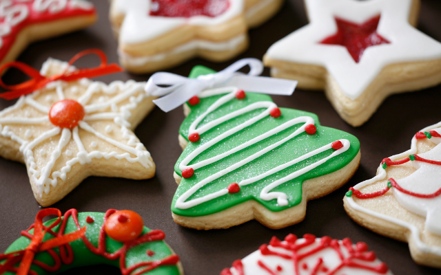Festive Christmas Cookie Shapes: Trees, Stars, and Wreaths