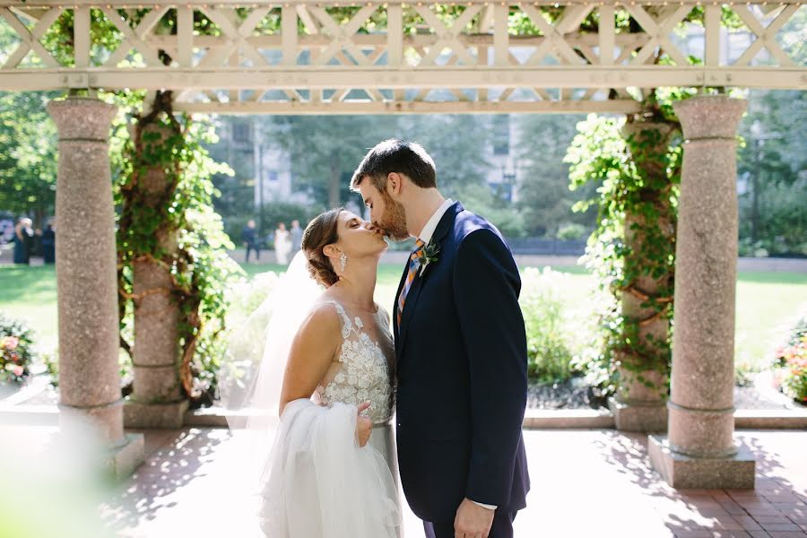 Wedding photographer Lara Woolfson (larawoolfson). Photo of 8 September 2019