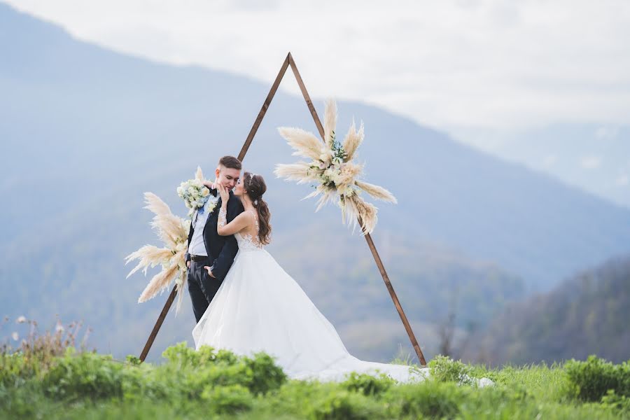 Свадебный фотограф Анеля Ружейникова (bridalstudio). Фотография от 18 мая 2019