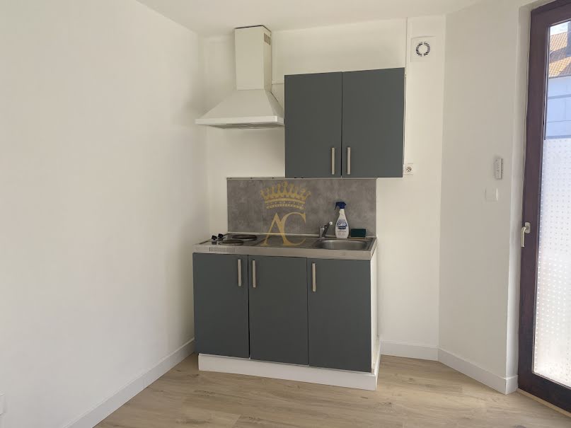 Location  appartement 1 pièce 28 m² à Etaples (62630), 450 €