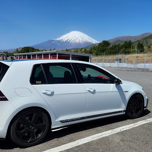 ゴルフ GTI